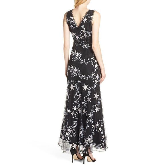 FOXIEDOX 𝅺Astra Embroidered Trumpet Gown S NWT - Picture 2 of 7